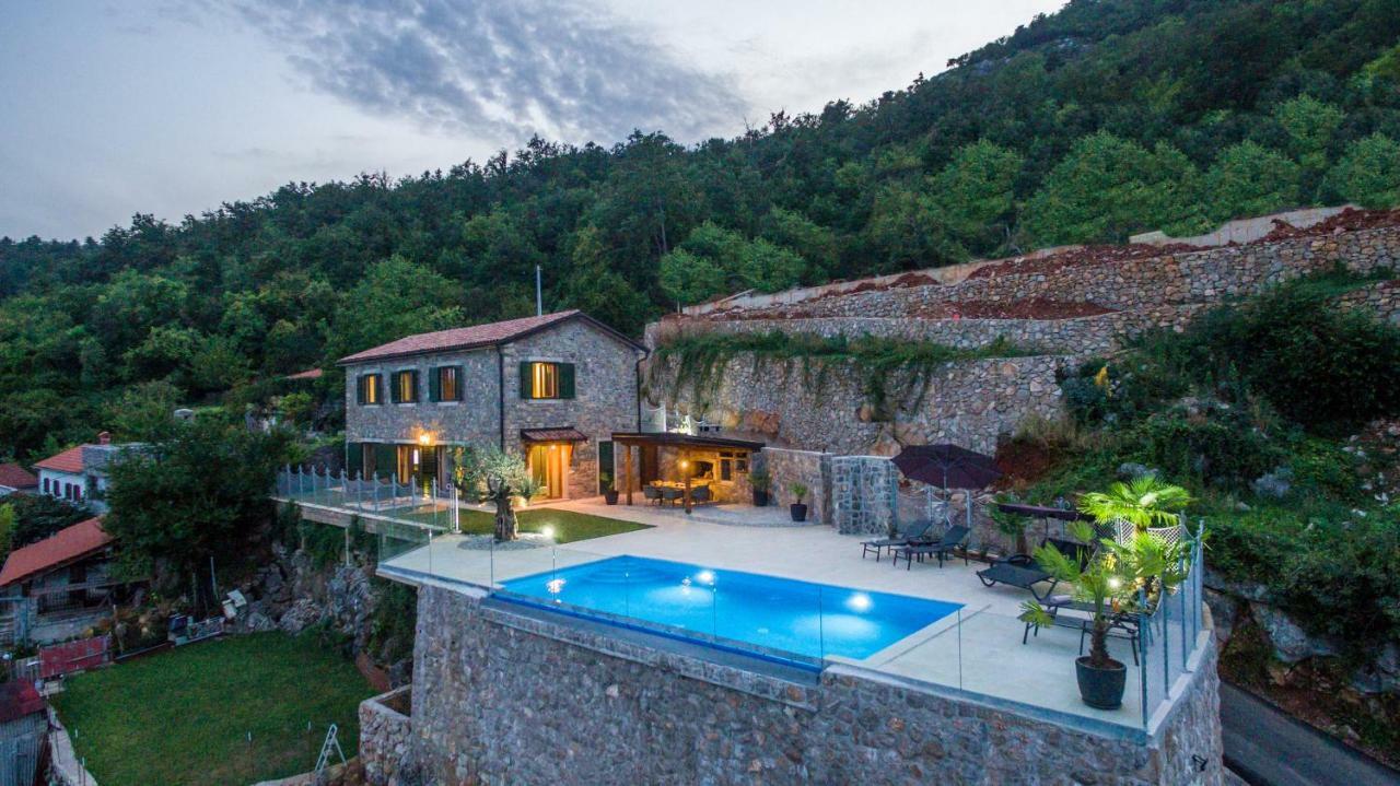 Villa Visum Poljane 외부 사진