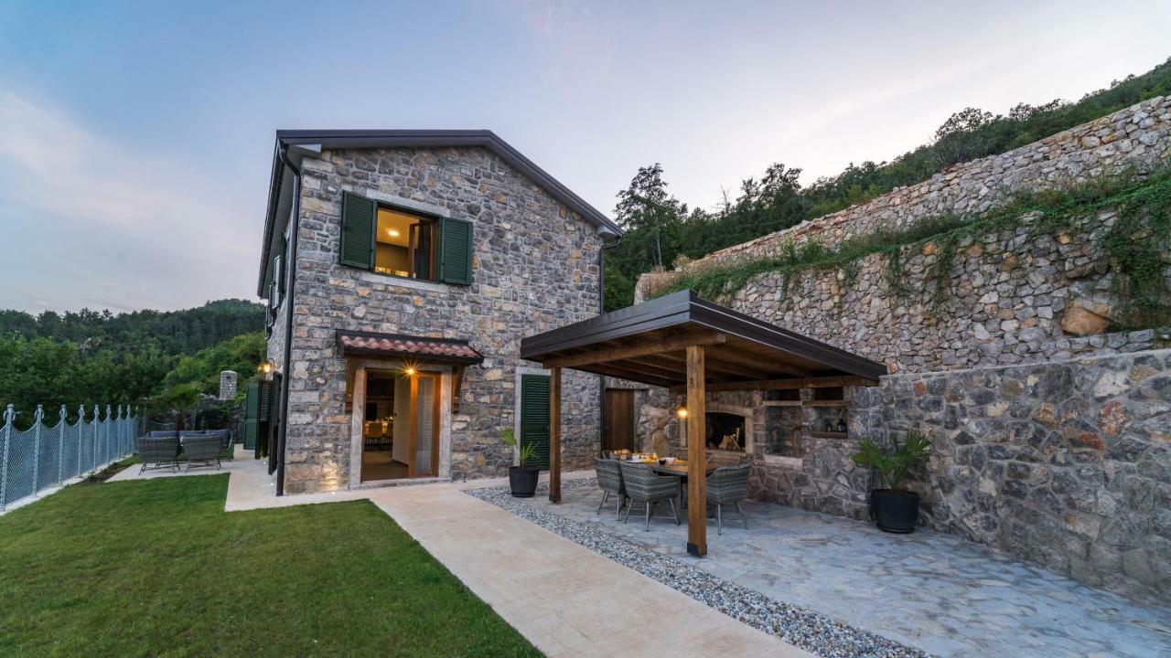 Villa Visum Poljane 외부 사진