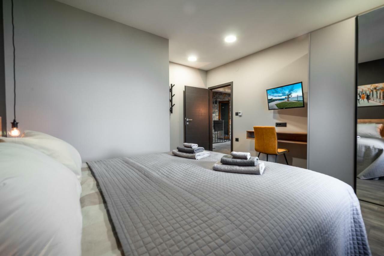 Villa Visum Poljane 외부 사진