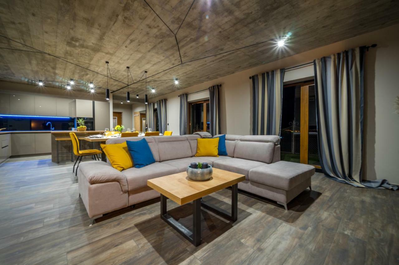Villa Visum Poljane 외부 사진