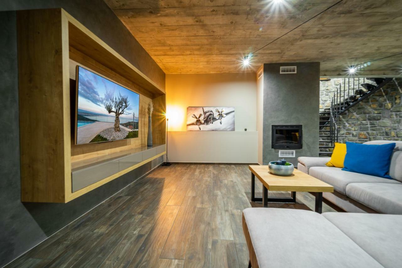 Villa Visum Poljane 외부 사진