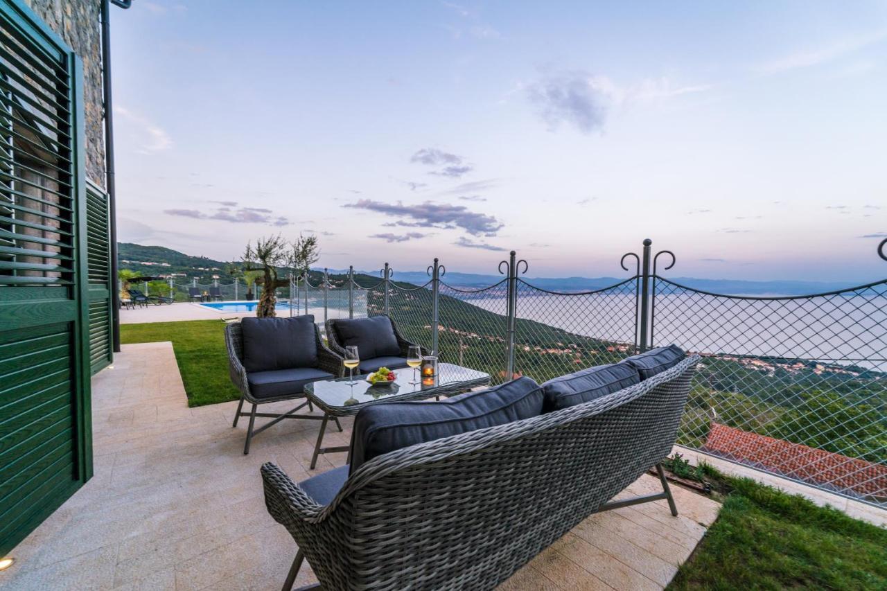 Villa Visum Poljane 외부 사진