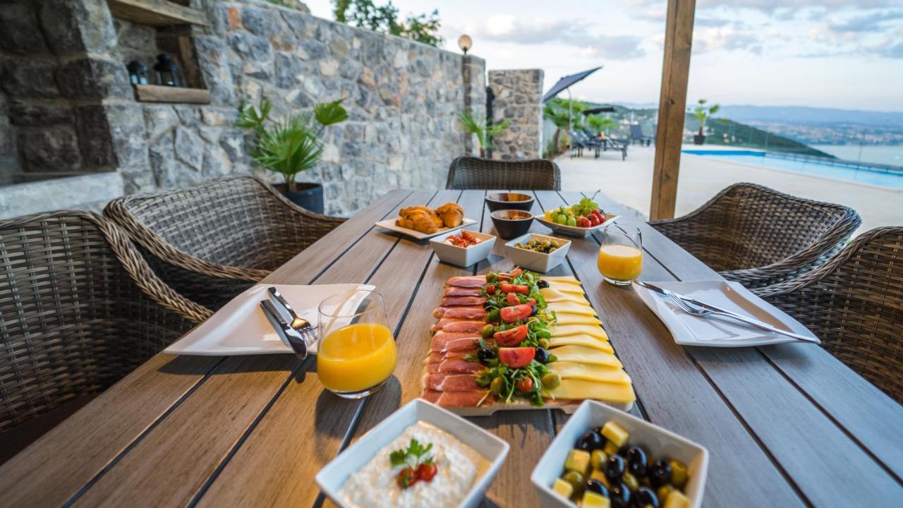 Villa Visum Poljane 외부 사진